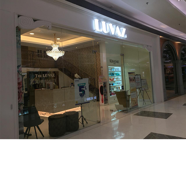 The Luvaz shop front in lippo mall puri st. moritz