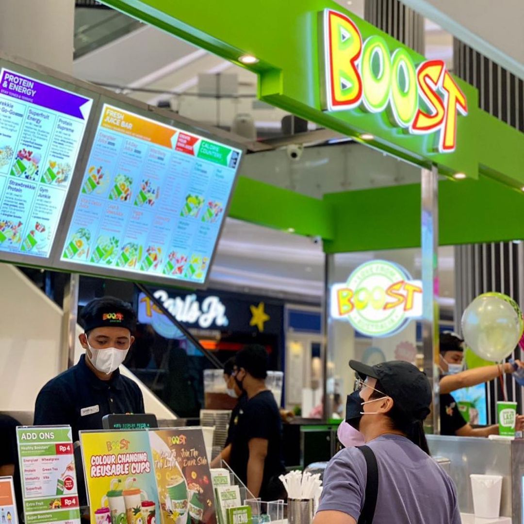 Boost Juice Bar shop front in lippo mall puri st. moritz
