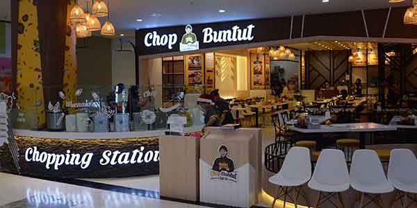 Chop Buntut Cak Yo shop front in lippo mall puri st. moritz