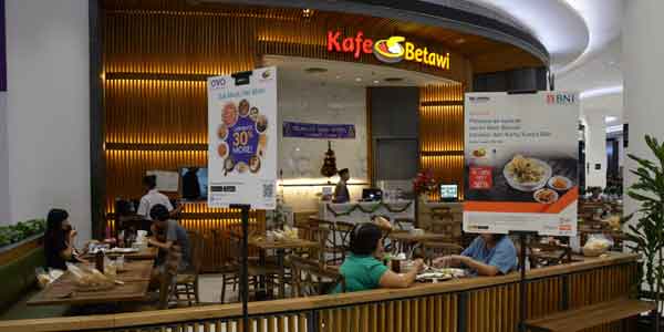 Kafe Betawi shop front in lippo mall puri st. moritz