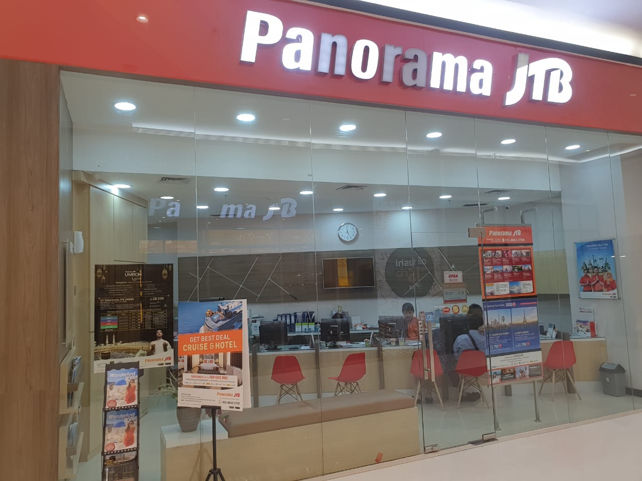 Panorama JTB shop front in lippo mall puri st. moritz