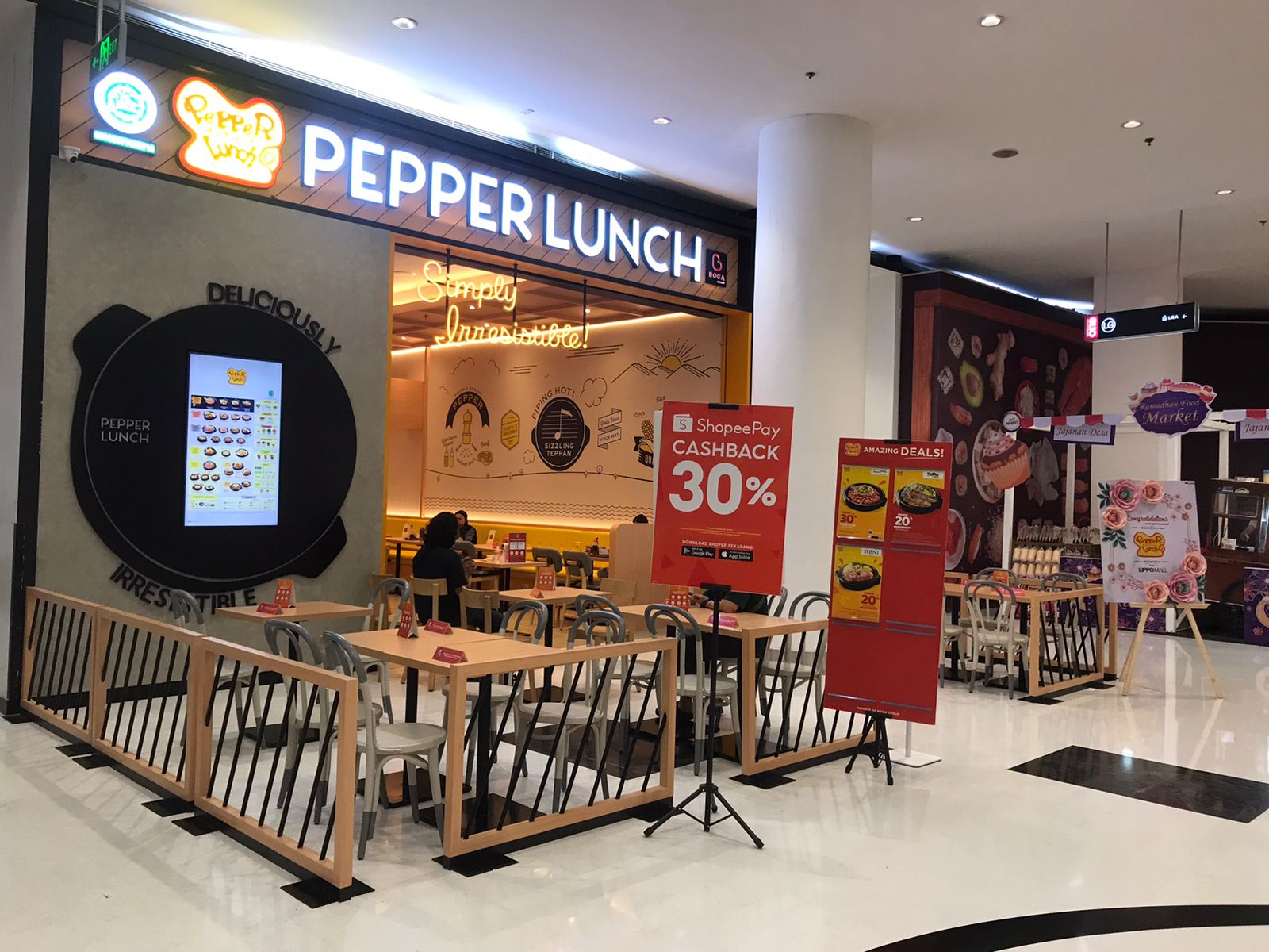 Pepper Lunch shop front in lippo mall puri st. moritz