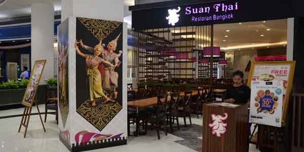 Suan Thai shop front in lippo mall puri st. moritz